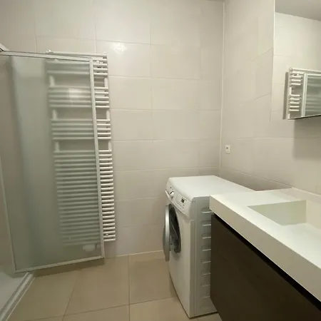 In Near The Beach, Cleaning Included Apartamento Nieuwpoort