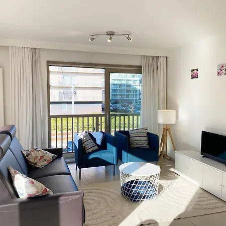 In Near The Beach, Cleaning Included Apartamento Nieuwpoort
